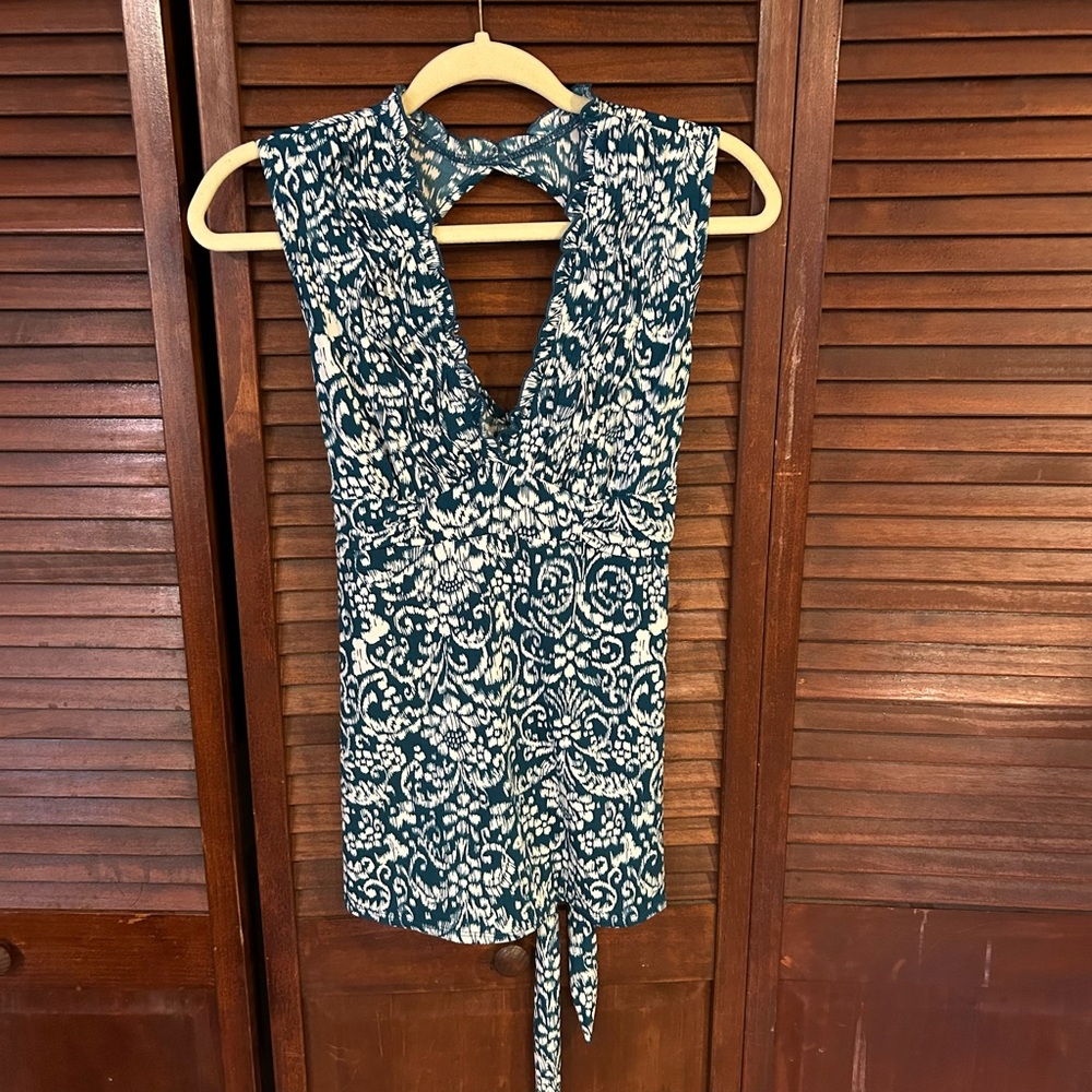 Sleeveless V neck Open Back Teal Ikat Top